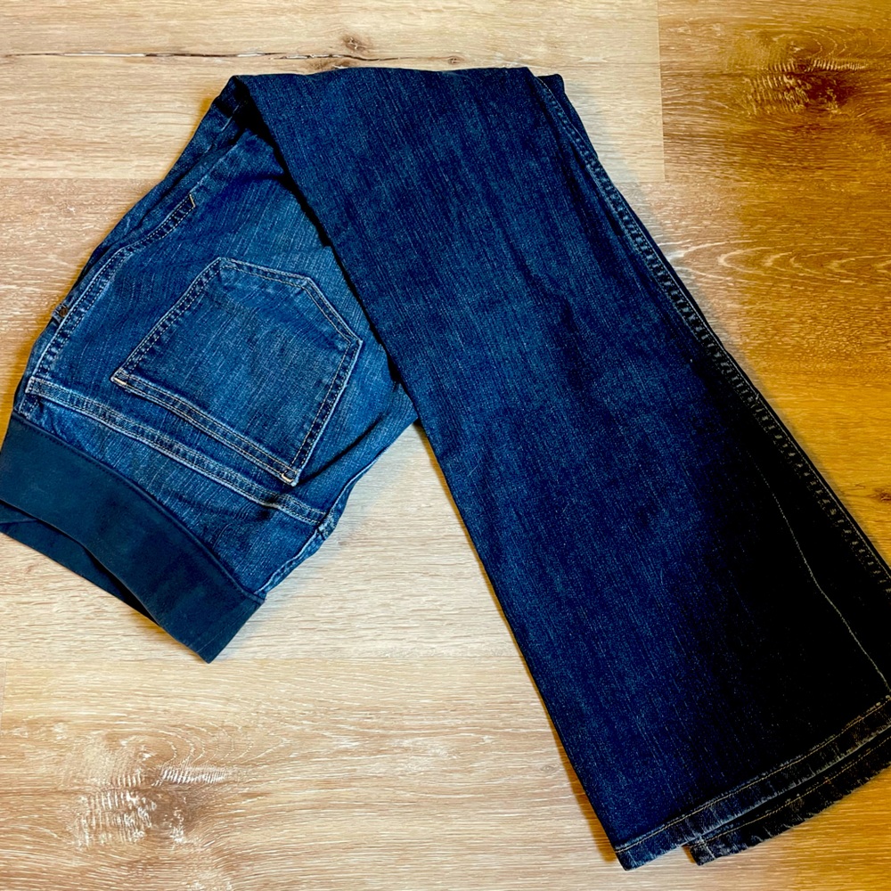 Old Navy Low Rise Bootcut Maternity Jeans Size 8